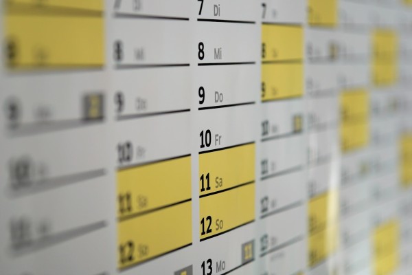 Calendario que muestra los primeros días del mes.